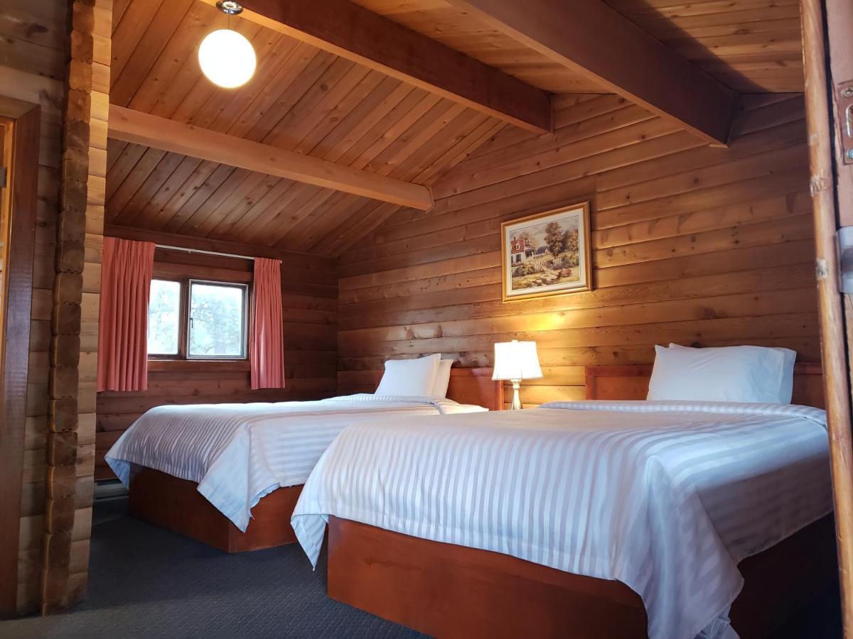Rocky Inn Valemount Exterior foto