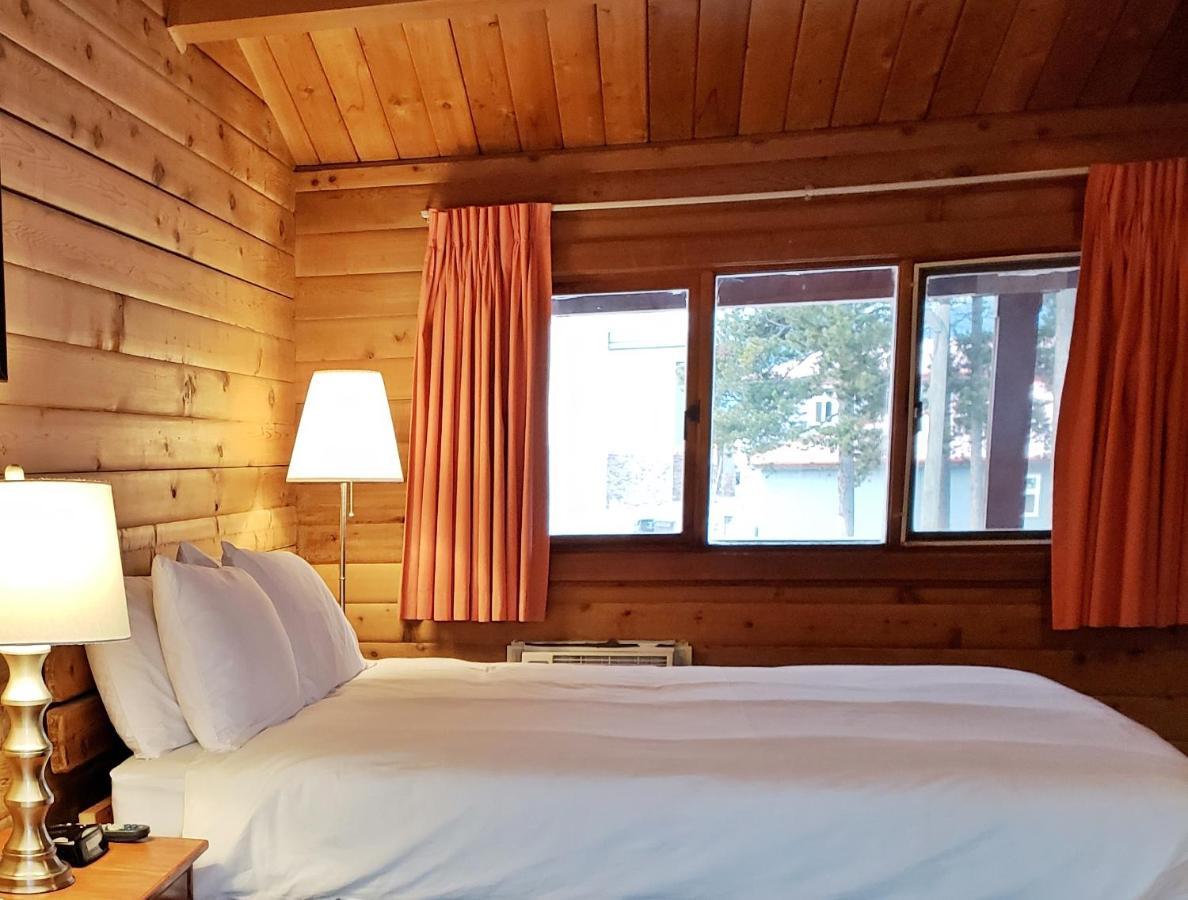 Rocky Inn Valemount Exterior foto